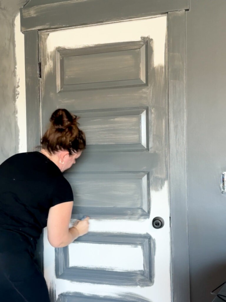 ODA-KAPİSİ-BOYAMA-FİYATLARİ